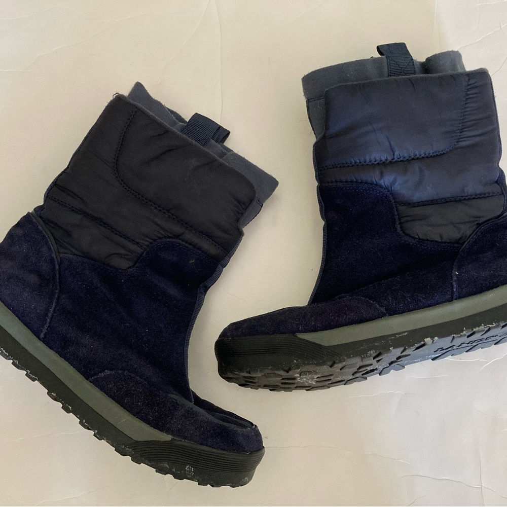 Lands End waterproof pull on snow boots 6.5 navy